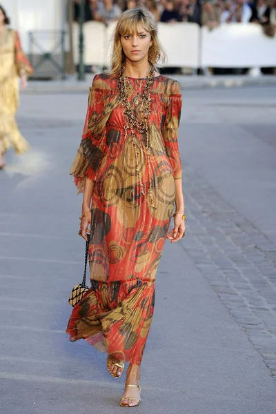 Look 35